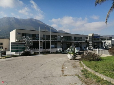 magazzino-laboratorio in vendita a Gaeta