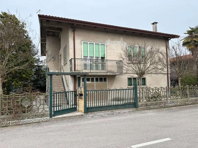 villa in vendita a Marcon
