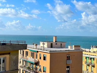 Affitto Appartamento VIA AMENDOLA, Genova