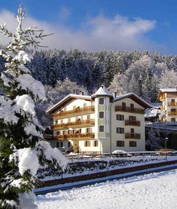 Appartamento con 2 stanze a Andalo, a 600 m dalle piste da sci con vista sulla città, giardino e Wifi
