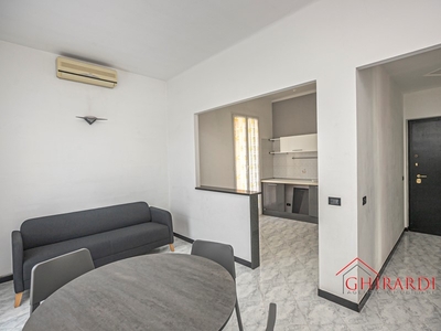 Appartamento in Affitto a Genova, zona Sestri Ponente, 560€, 79 m², arredato