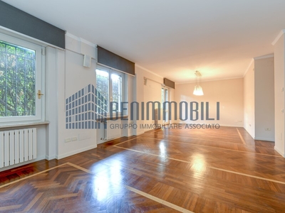 Appartamento in Vendita a Brescia, zona Brescia Due / Lamarmora, 440'000€, 163 m², con Box