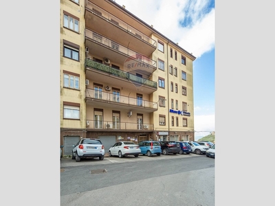 Appartamento in Vendita a Enna, zona Zona Monte, 165'000€, 153 m²