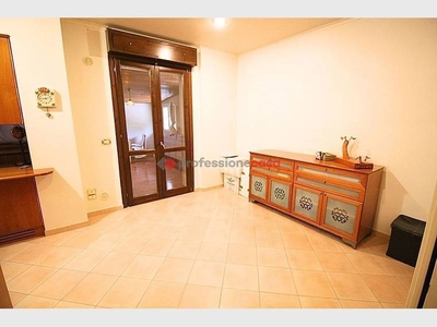 Appartamento in Vendita a Foggia, 300'000€, 240 m²