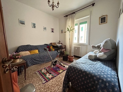 Appartamento in Vendita a Genova, zona Oregina, 129'000€, 95 m²