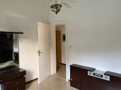 Appartamento in Vendita a Lucca, zona Ponte a Moriano, 80'000€, 90 m²