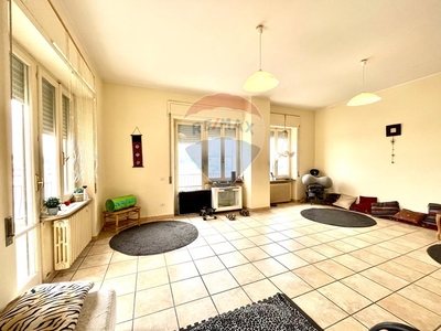 Appartamento in Vendita a Perugia, zona Olmo, 178'000€, 186 m²