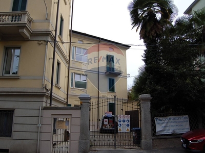 Appartamento in Vendita a Varese, zona Centro, 298'500€, 170 m²