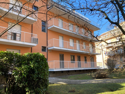 Appartamento in vendita in Zogno, Italia