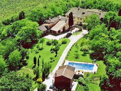 Casa a Castelfiorentino con piscina e barbecue