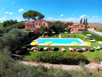 Casa a Castiglione Del Lago con piscina privata + bella vista