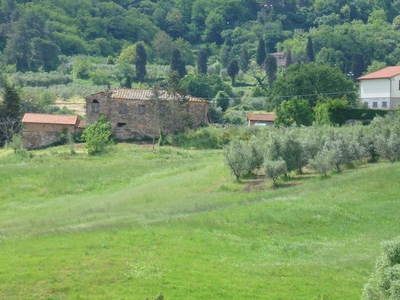 Casa indipendente in vendita a Montecatini Val Di Cecina