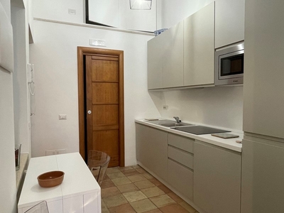 Monolocale in Affitto a Bari, 650€, 40 m², arredato