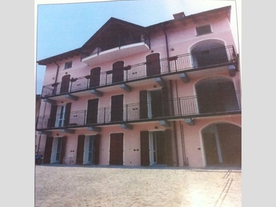 Monolocale in Affitto a Varese, zona centrale, 550€, 60 m²