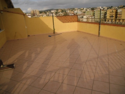 Quadrilocale in Affitto a Agrigento, zona San Leone, 350€, 110 m²