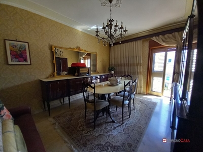 Quadrilocale in Vendita a Messina, 45'000€, 80 m²