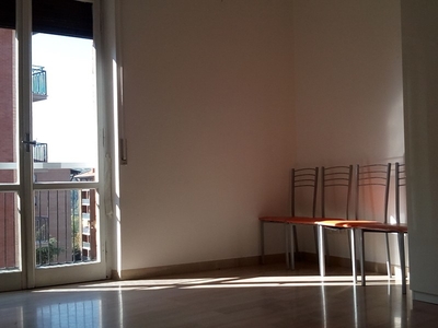 Trilocale in Affitto a Perugia, zona Semicentrale, 480€, 90 m², arredato