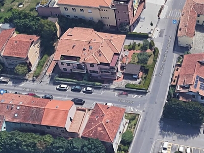 Trilocale in Vendita a Pistoia, 200'000€, 75 m², arredato