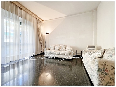 Vendita Appartamento Via Donghi, Genova
