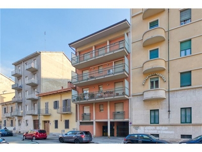 Vendita Appartamento via genola, 6, Torino