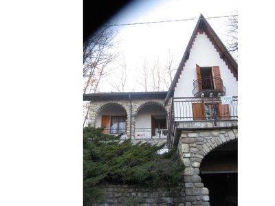 Villa in vendita a Ferriere, Frazione Bosco Nure