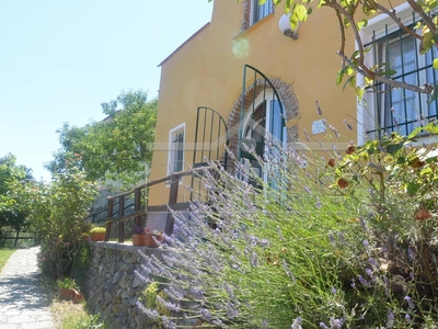 Villa a schiera in vendita a Quiliano