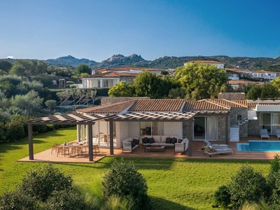 Villa in vendita a Arzachena - Zona: Porto Cervo