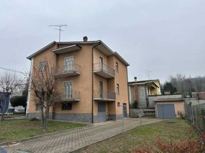 Villa in Vendita ad Stradella - 130000 Euro