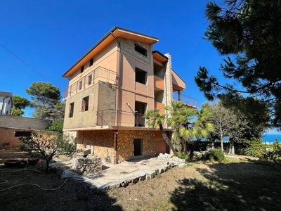 villa in vendita a San Benedetto del Tronto