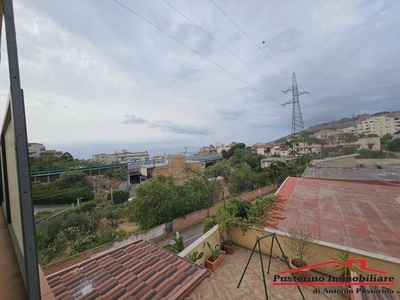 Appartamento in affitto a Reggio di Calabria via Vallone Mariannazzo