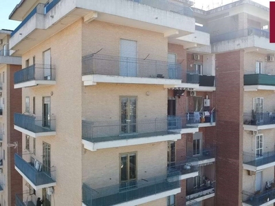Appartamento in affitto ad Aversa via de chirico