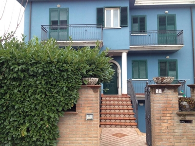 Appartamento in in affitto da privato a Lioni via Caravaggio, 54