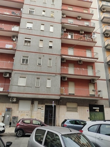 Appartamento in vendita a Taranto Trecarrare/battisti