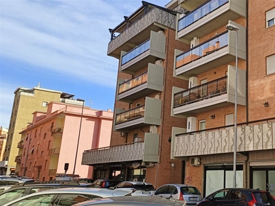 Appartamento indipendente in affitto a Civitavecchia Roma Buonarroti