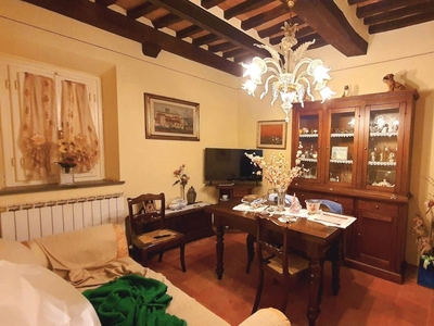 Casa semi indipendente in vendita a Lucca Arliano