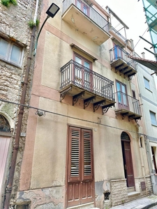 Casa singola in vendita a Bisacquino Palermo