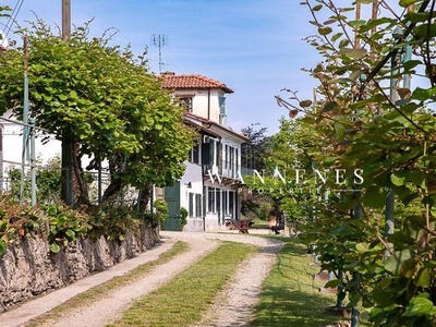 Prestigiosa villa di 450 mq in vendita Strada Serena, 36, Pinerolo, Piemonte
