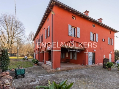 Esclusiva villa di 606 mq in vendita Via Signata, 5720, Crevalcore, Bologna, Emilia-Romagna