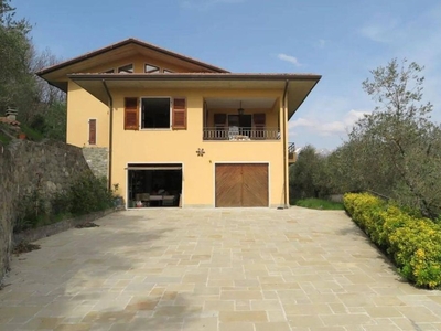 Esclusiva villa in vendita Strada Provinciale 17 S.N.C., Fivizzano, Toscana