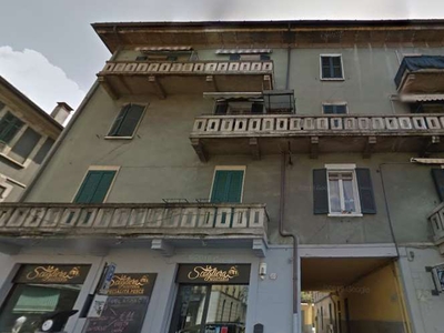 Quadrilocale in vendita in Via Bellinzona 327, Como