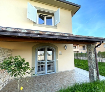Terratetto in vendita a Prato Castelnuovo