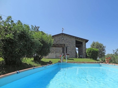Villa di 190 mq in vendita Viale Italia S.N.C., Villafranca in Lunigiana, Toscana