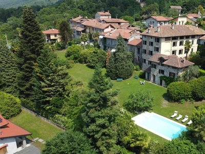 Esclusiva villa di 922 mq in vendita Via Unica, 17, Porto Valtravaglia, Lombardia