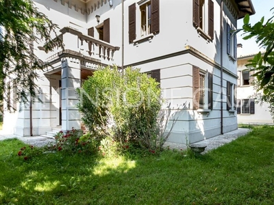 Villa in Vendita a CAVEZZO – 3033