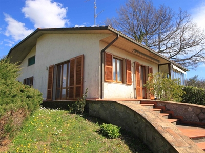 Villa in vendita a Semproniano Grosseto