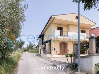 Casa singola in ottime condizioni, in vendita in Via S.marco Colle 42, San Benedetto Del Tronto