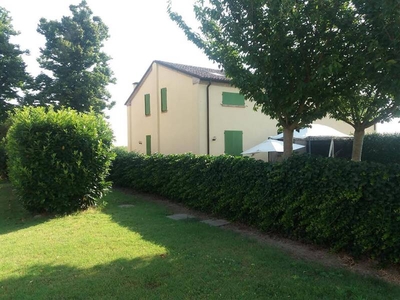 Casa singola in Via Comacchio in zona Quartesana a Ferrara