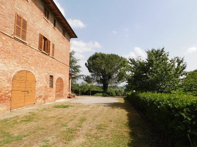 Rustico in vendita a Castiglione del Lago