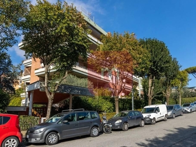 Appartamento di prestigio in vendita Via Andrea Ferrara, Roma, Lazio