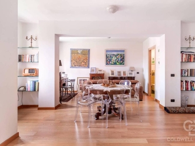 Appartamento di prestigio di 230 m² in vendita Viale Avignone, 97, Roma, Lazio